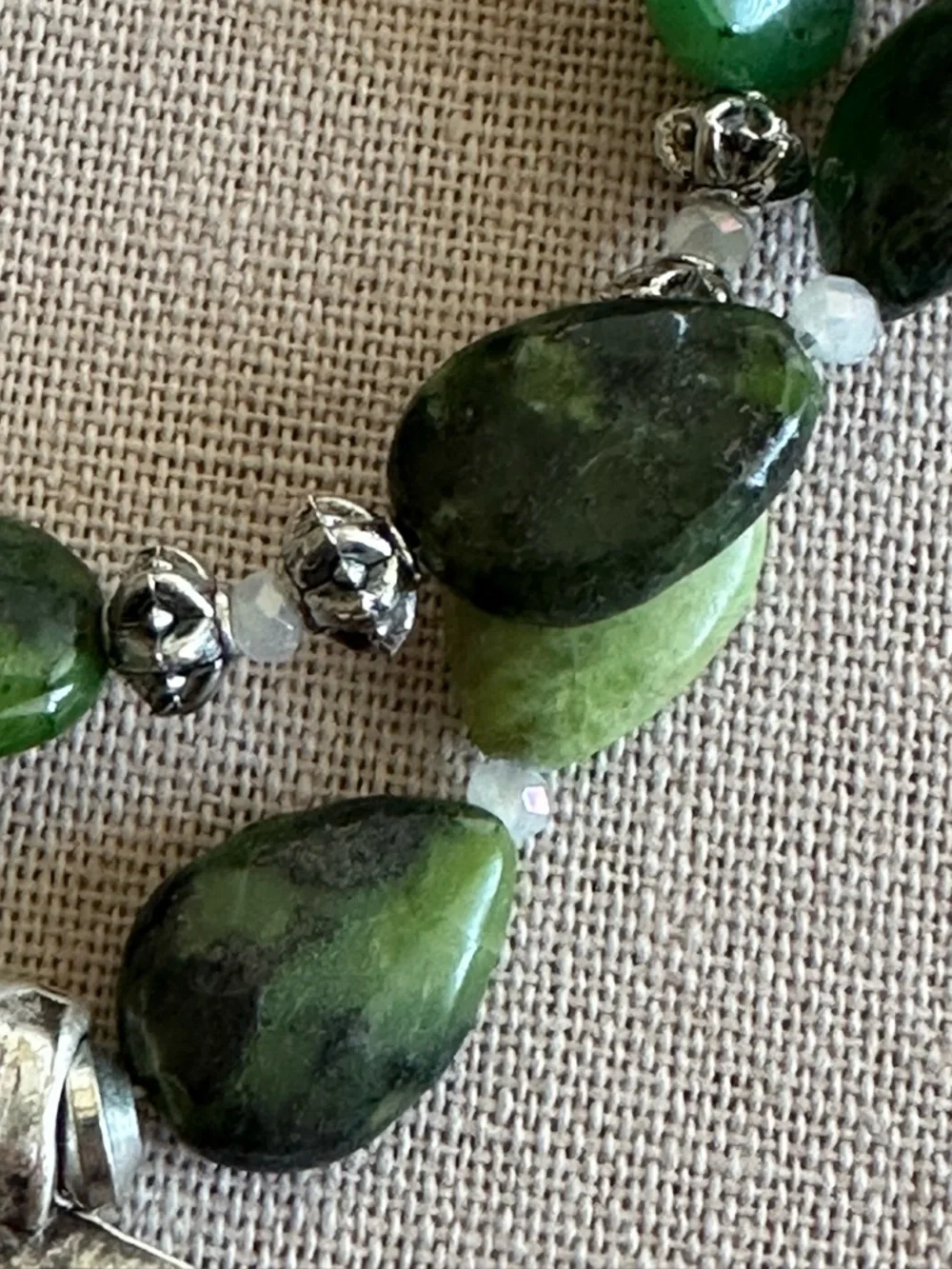 22 inch Beautiful Canadian Jade bead necklace NWOT - Picture 10 of 14